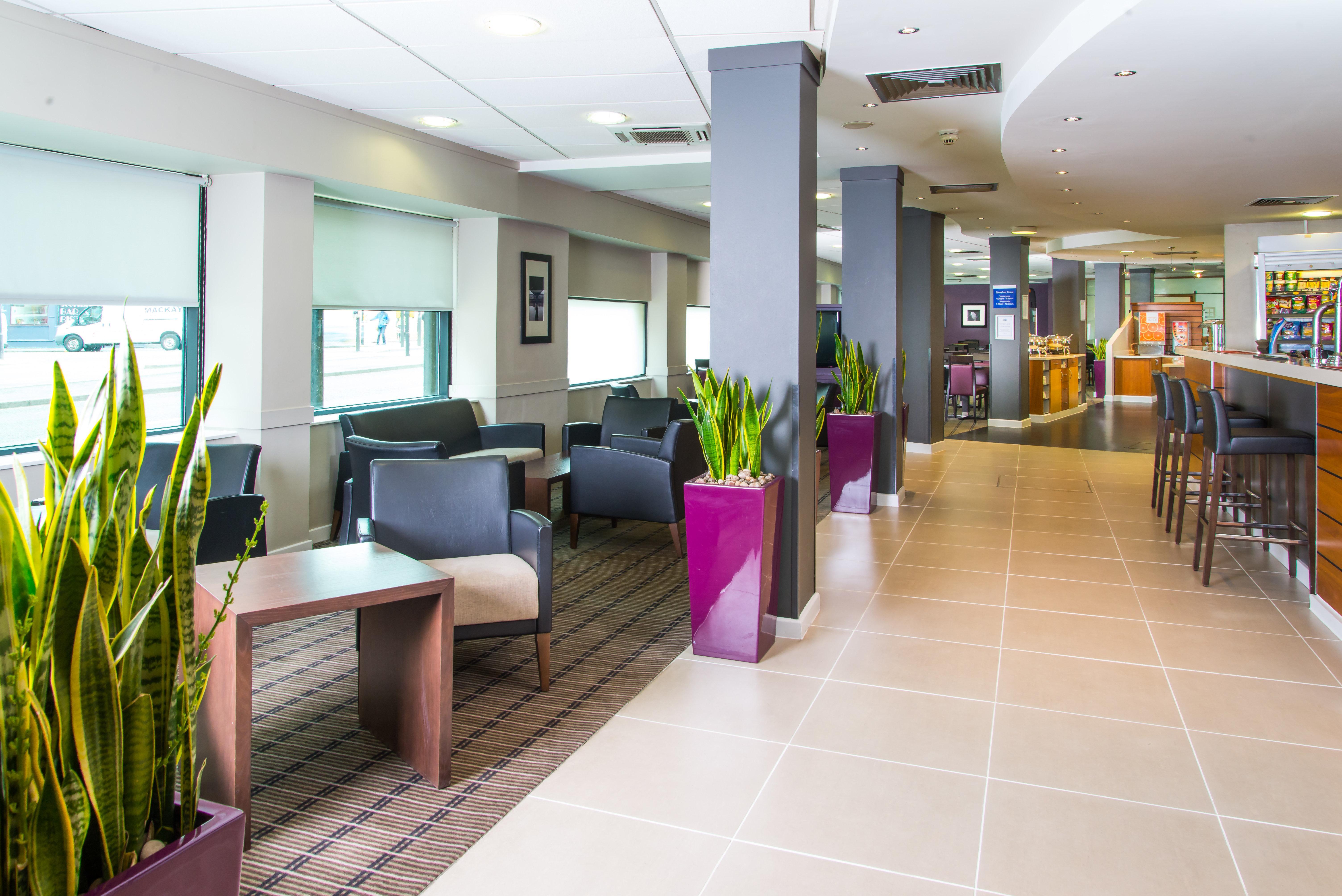 Holiday Inn Express - Glasgow - City Ctr Riverside By Ihg Bagian luar foto