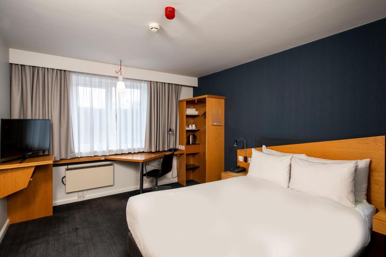 Holiday Inn Express - Glasgow - City Ctr Riverside By Ihg Bagian luar foto