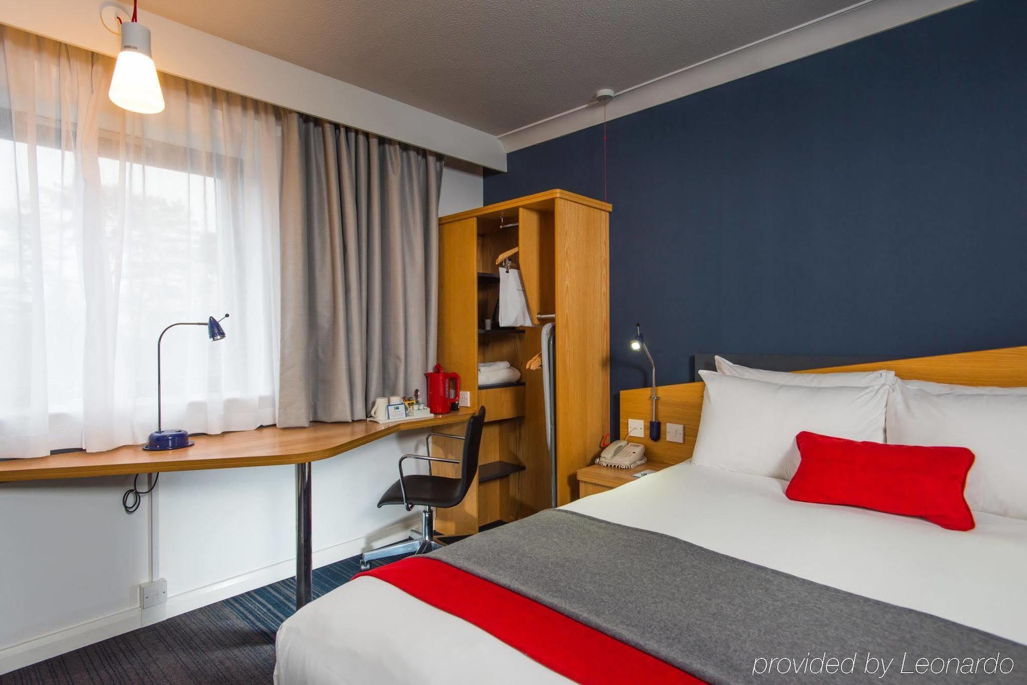 Holiday Inn Express - Glasgow - City Ctr Riverside By Ihg Bagian luar foto