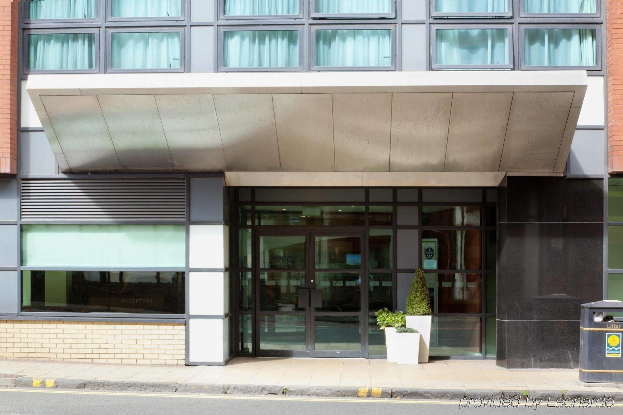 Holiday Inn Express - Glasgow - City Ctr Riverside By Ihg Bagian luar foto